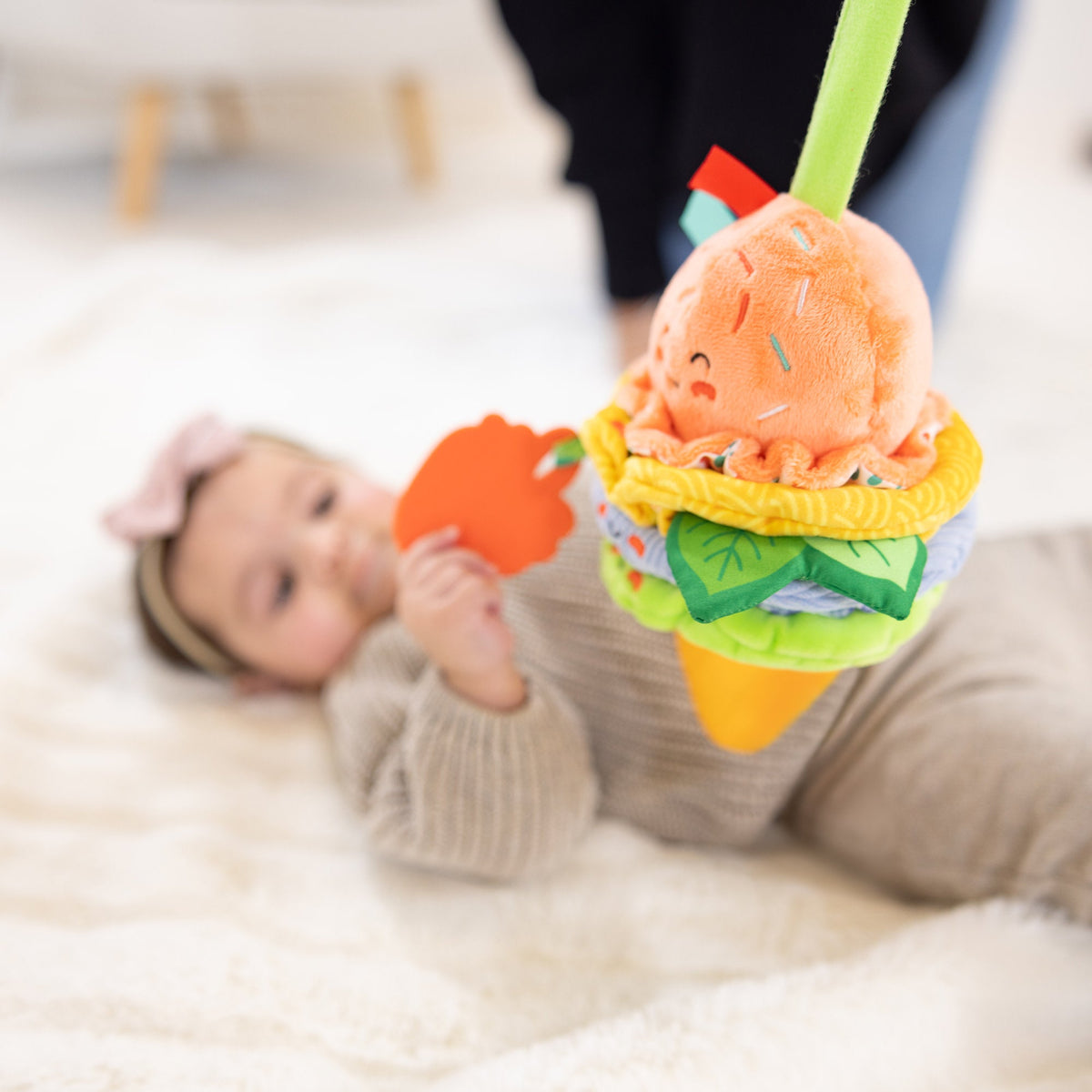 Ice Cream Take-Along Toy O3