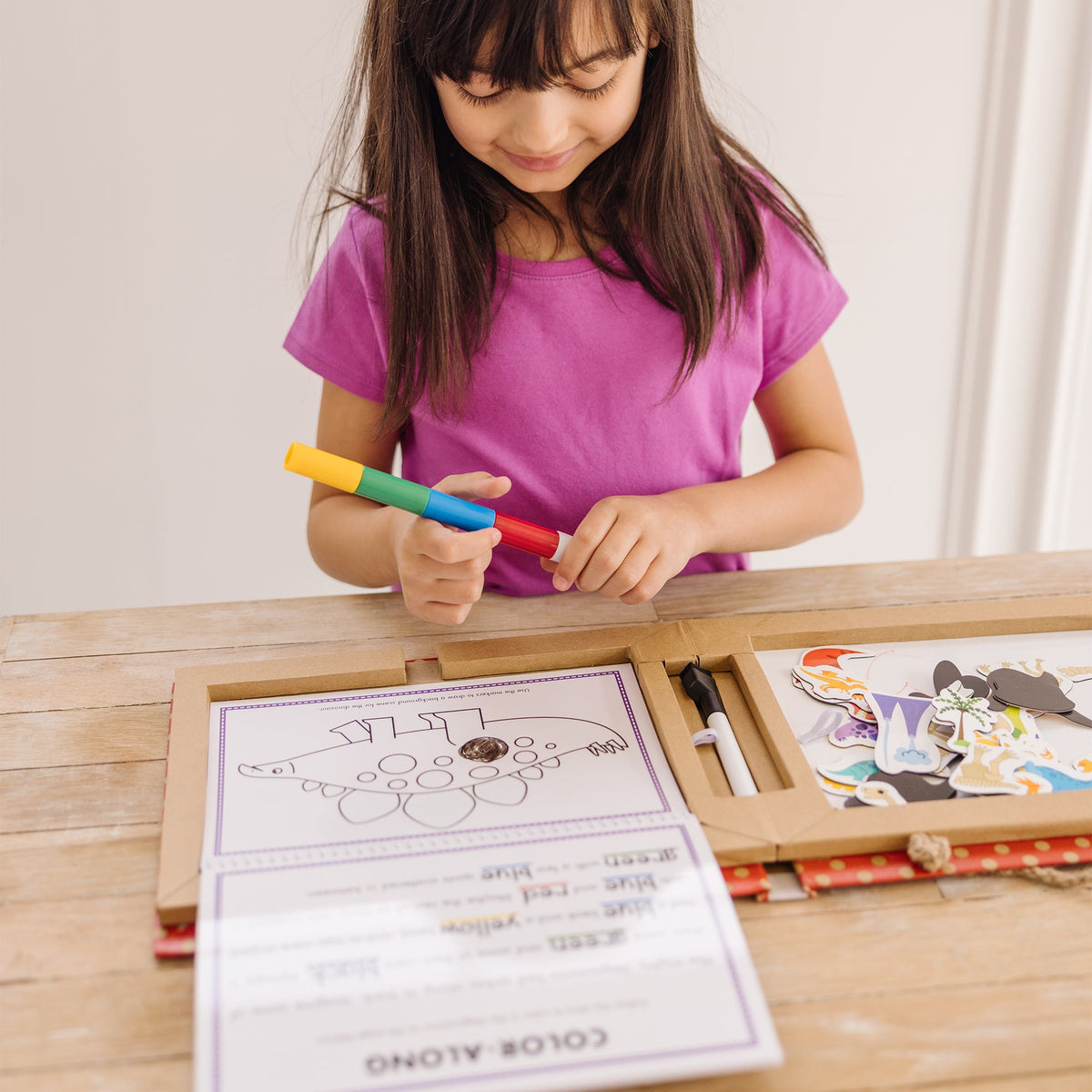 Natural Play: Play, Draw, Create Reusable Drawing & Magnet Kit – Dinosaurs M3