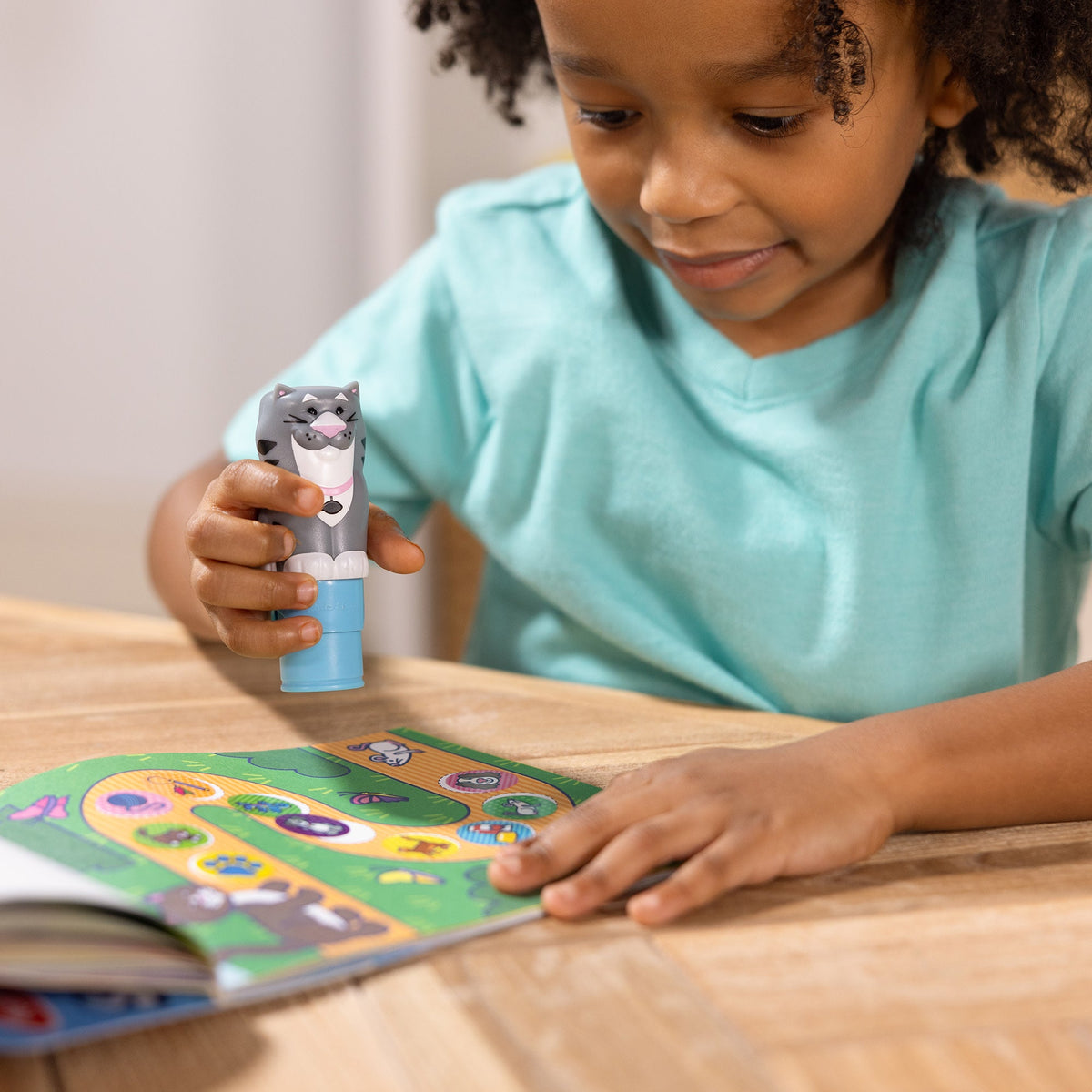 Sticker WOW!™ Activity Pad & Sticker Stamper - Cat M7