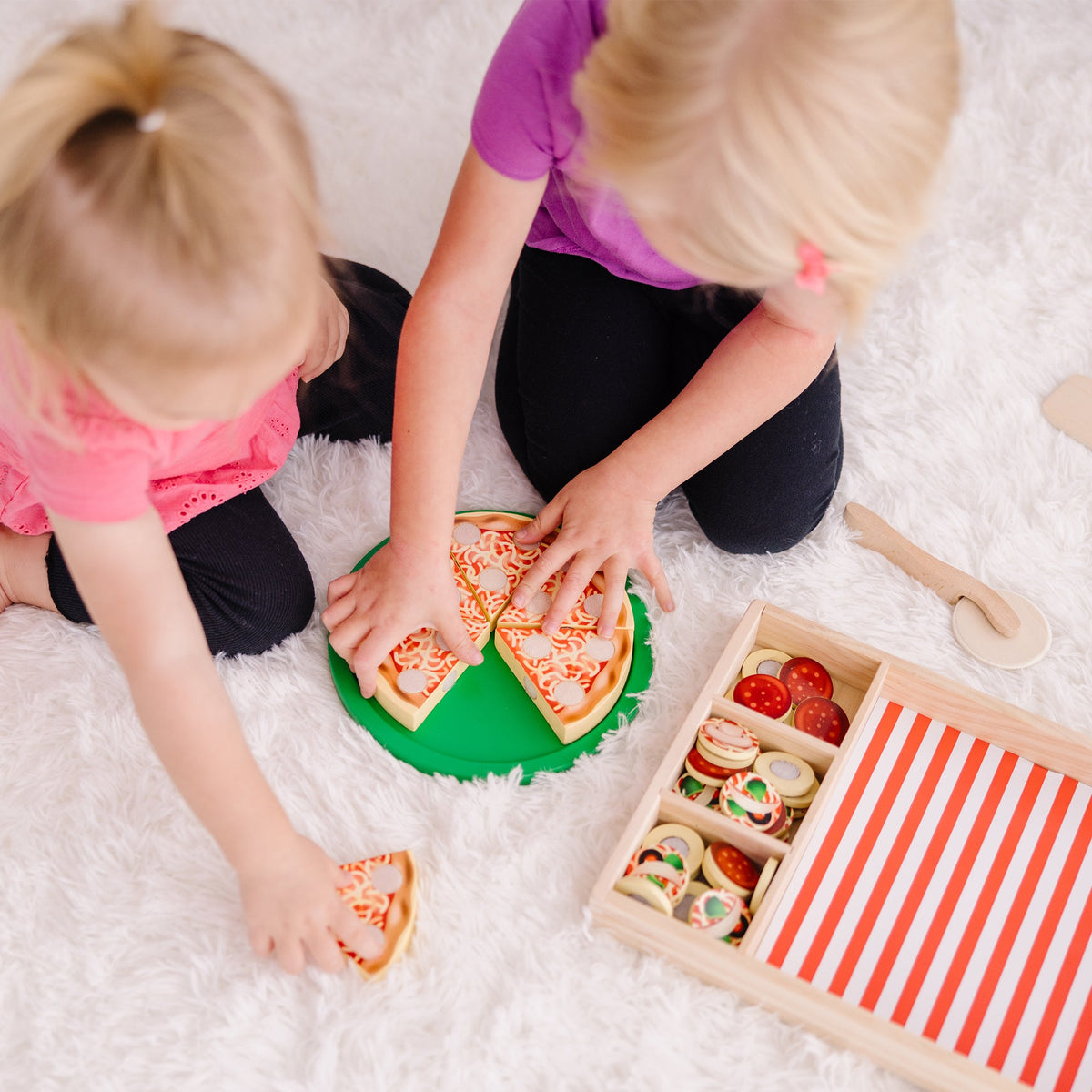 Wooden Pizza Party Play Set T2